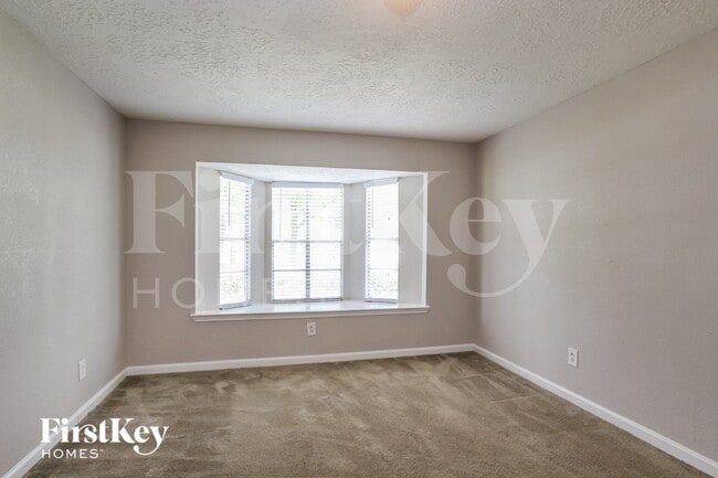 Photo - 24106 Creekview Dr