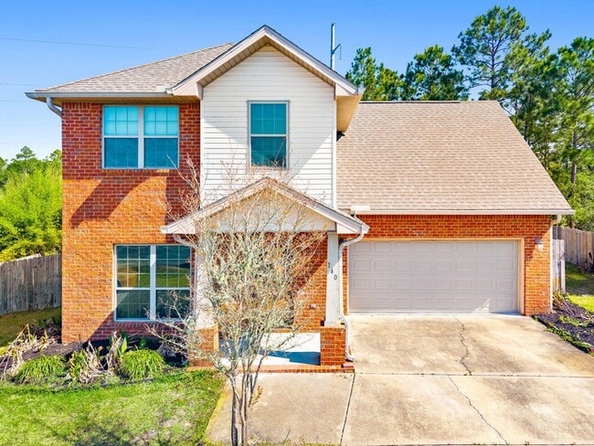 Building Photo - 140 Kinley Ave