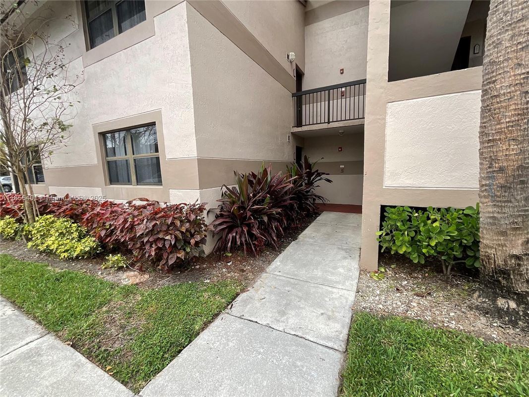 Photo - 9877 Nob Hill Ct