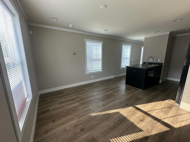 Building Photo - 76 E U.S. Hwy 6