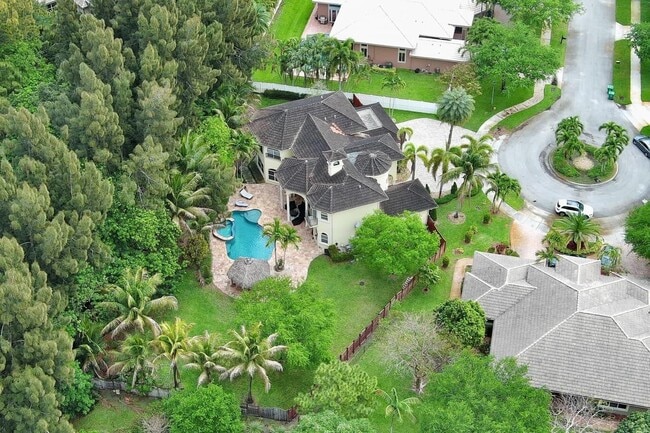 Photo - 6301 SW 58th Ct