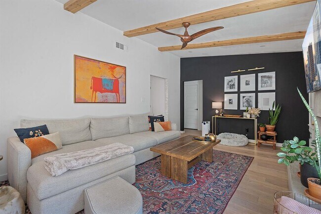 Photo - 4902 Carsonhill Dr