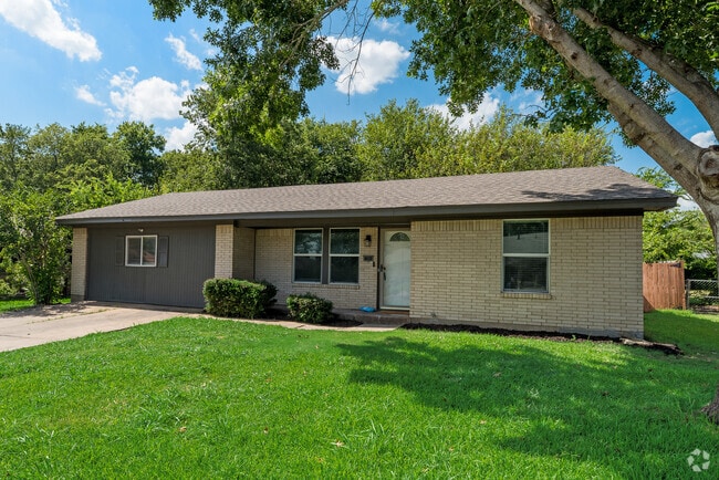 Building Photo - 413 Colorado St Rental