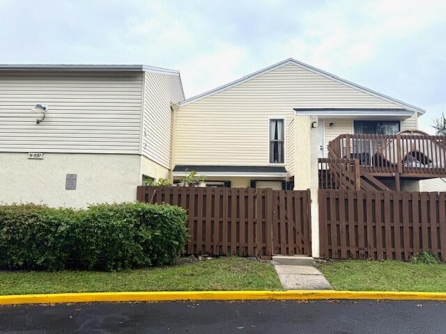 Photo - 641 Executive Center Dr Unidad P105