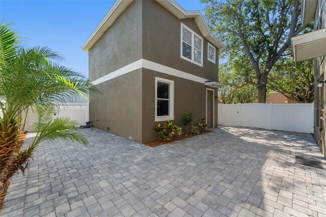 Photo - 14835 Old Thicket Trace