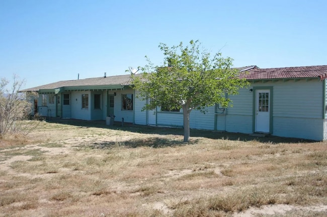 Building Photo - 21049 Ocotillo Way Rental