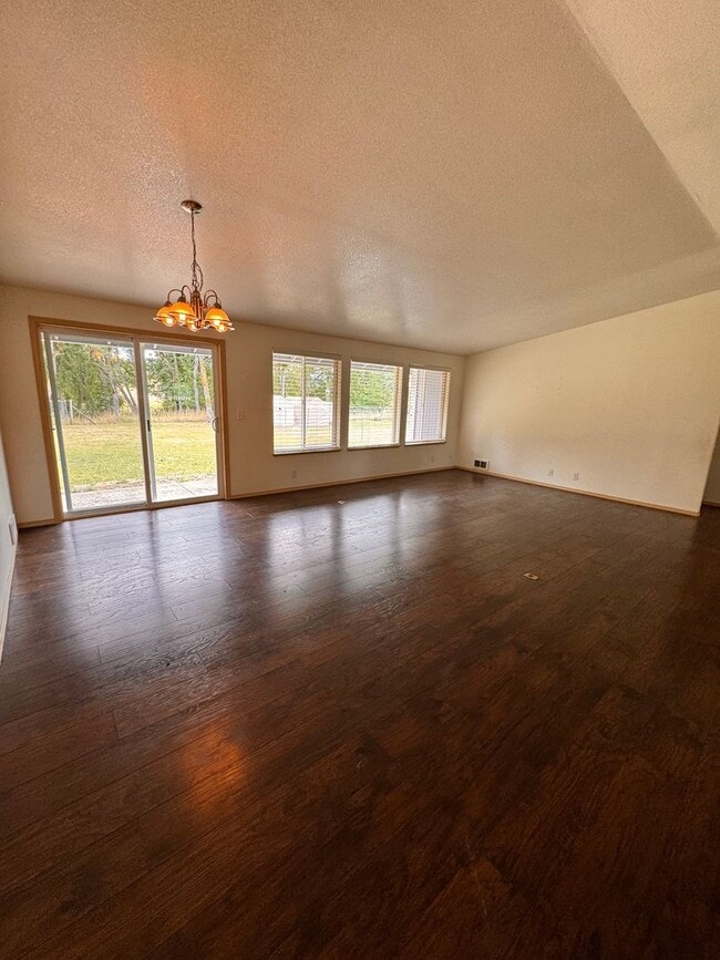 Photo - Newton Creek 3 bedroom 2 bath home