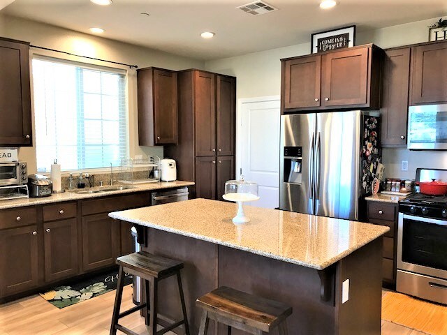 Photo - 1306 Santa Victoria Road