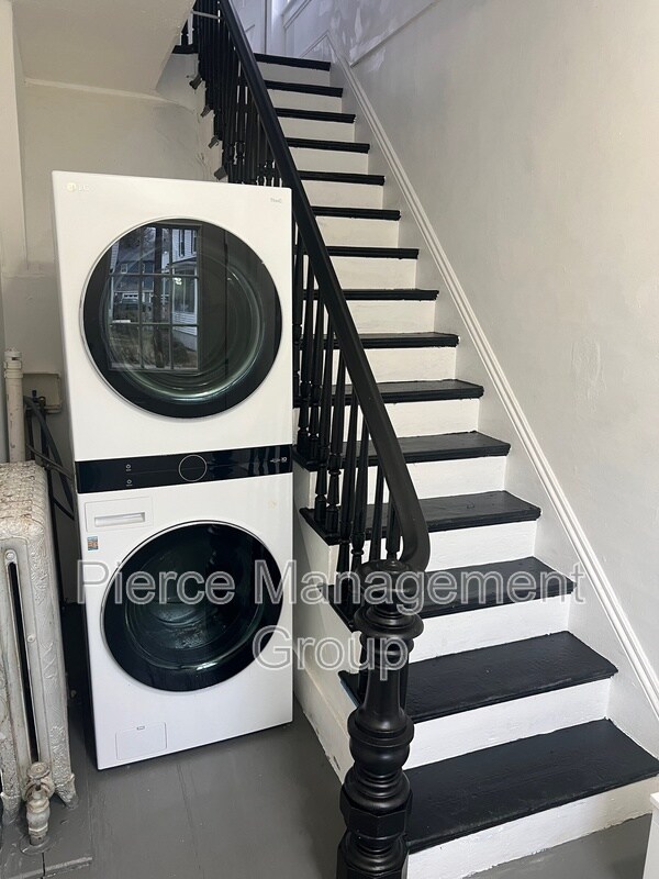 Photo - 18 Maple St Unidad B