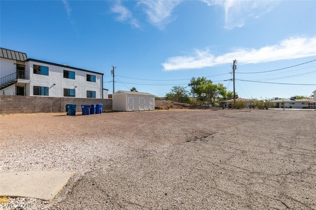 Photo - 525 Fir St