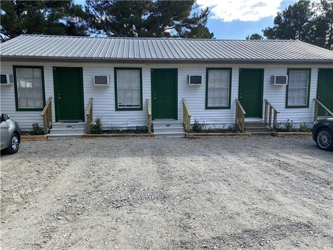 Building Photo - 151 Dv Byrd Ln Unit Apt 4