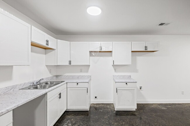 Photo - 3187 Millwood Rd