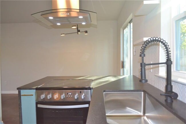 Photo - 7206 Meador Ave