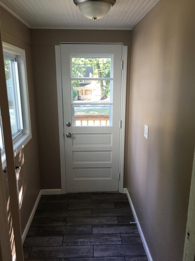 Photo - 1431 Central St