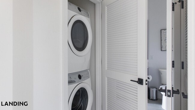 Photo - 1007 S Mint St Unit 716