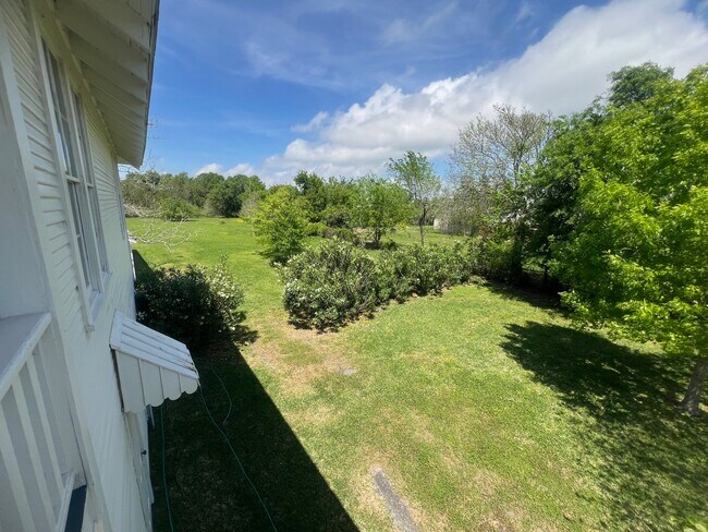 Photo - 618 Bayridge Rd