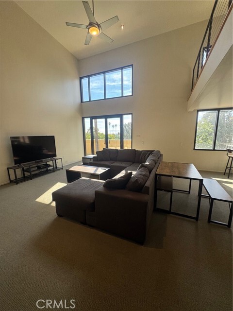 Photo - 101 W Mission Blvd