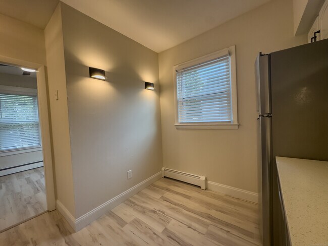 Photo - 72 Stewart St