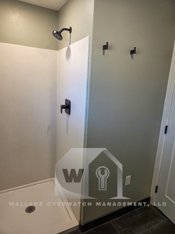 Photo - 108 3rd Ave E