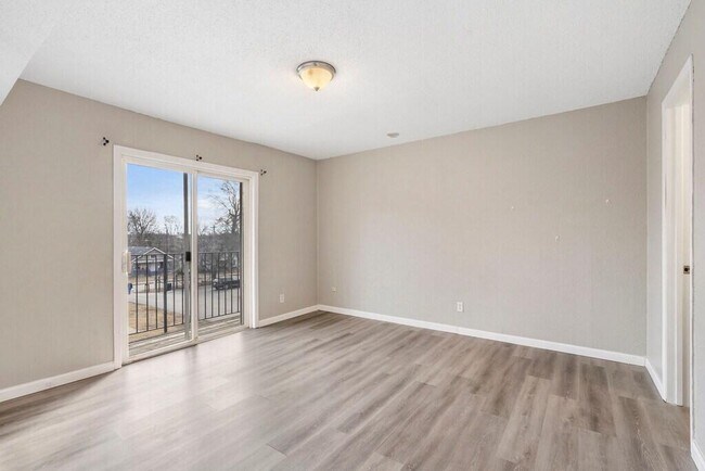 Photo - 865 S Douglas Ave