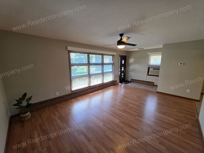 Photo - Spacious and updated 2 bedroom 1 bathroom Duplex