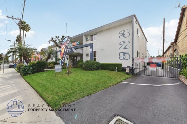 Photo - 325 S. Almansor