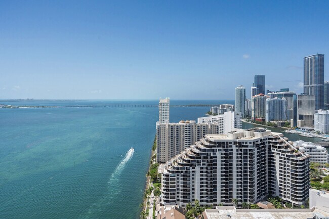 Photo - 808 Brickell Key Dr Unit 3304