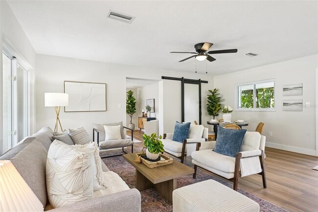 Photo - 311 Shore Dr E