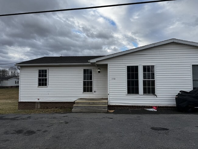 Photo - 110 Paynes Ford Rd