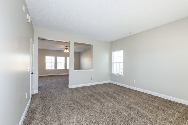 Photo - 13669 Coram Pl