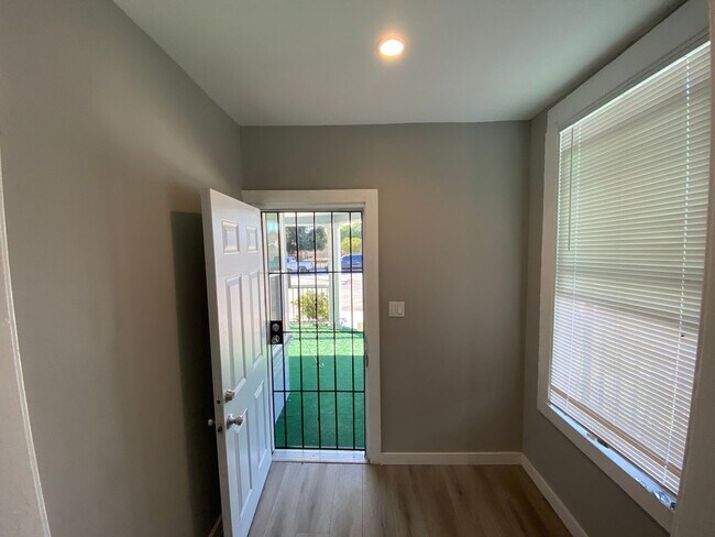 Photo - @ M Palomares (WO) Unit 372