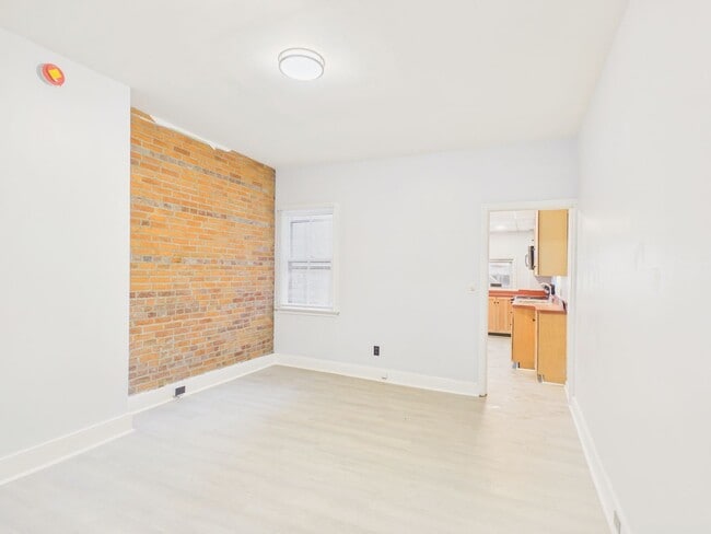 Photo - 2 Bedroom Single Family on Penn with Bonus Room