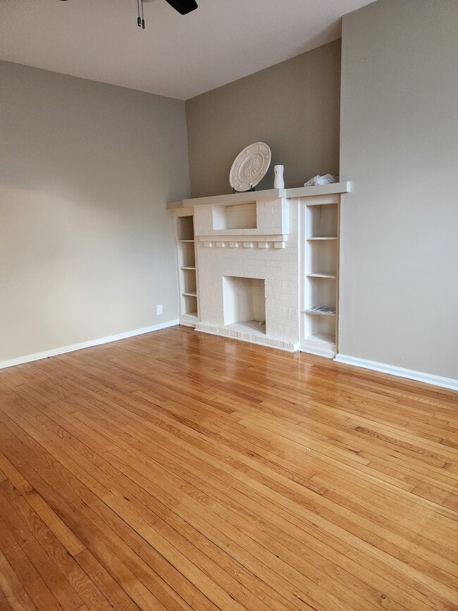 Living room - 2204 E 84th St Unit 2204 E 84th 1st floor