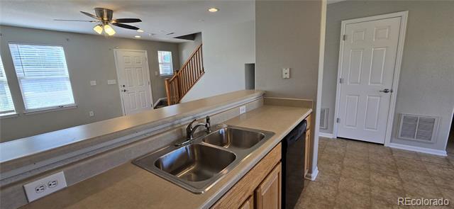 Photo - 832 Sunrise Dr