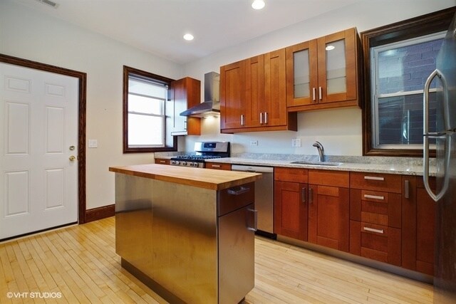 Photo - 2327 N Southport Ave Unit 2