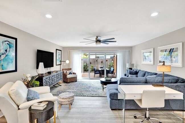 1236 NE 18th Ave