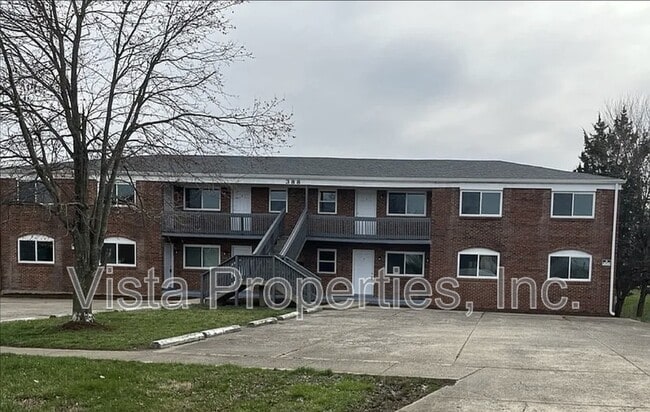 Building Photo - 388 Elmwood Dr Rental