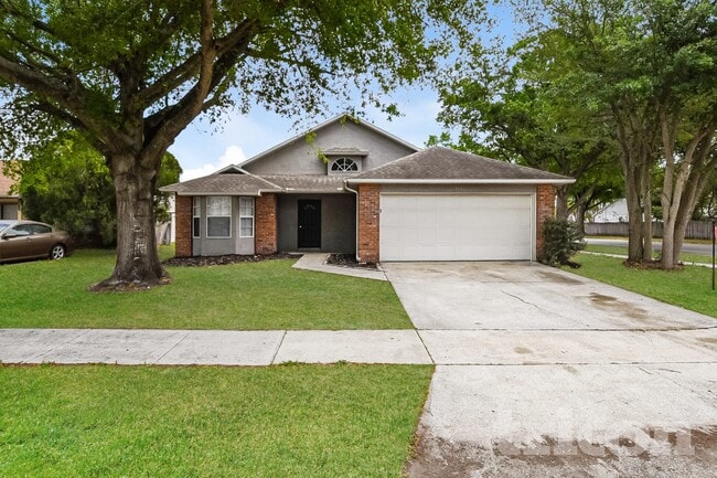 Building Photo - 134 N Aberdeen Cir