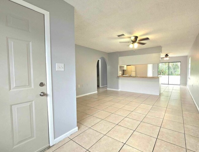 Photo - 3210-3212 Julia Ct Unidad 3212 Julia Ct