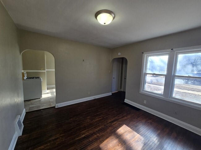 Photo - 511 Ricker St