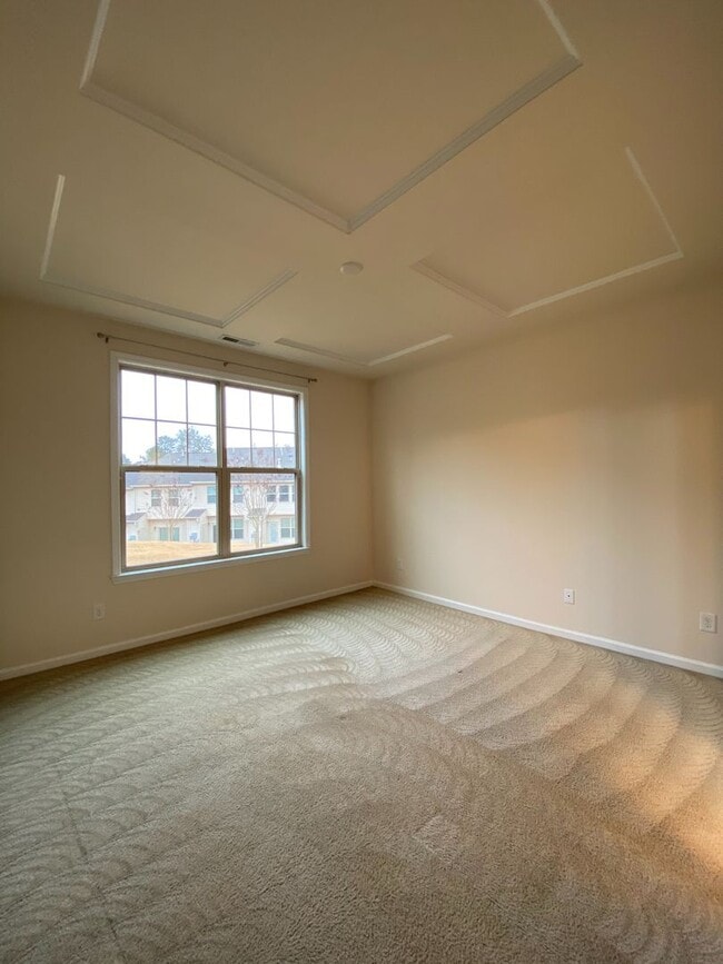 Photo - Beautiful 3 bed, 2.5 bath end unit townhome close to Duke!