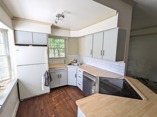 New butcher block counter-top - 34 Westbrook Rd Unit 34