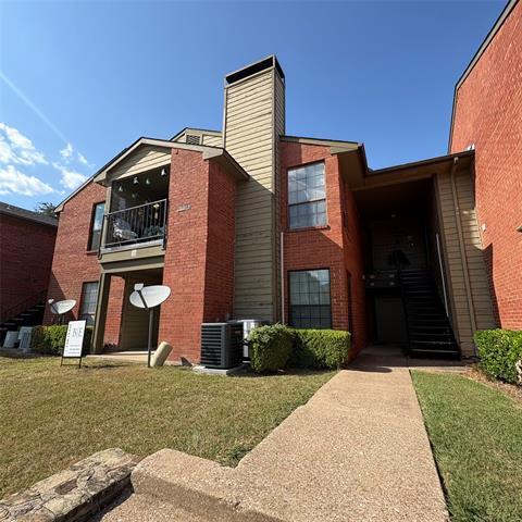 Building Photo - 5913 Lake Hubbard Pkwy Unit 123