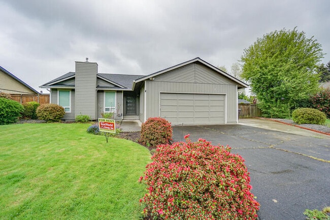Photo - BEAUTIFUL THREE BEDROOM RANCH IN WEST LONGVIEW