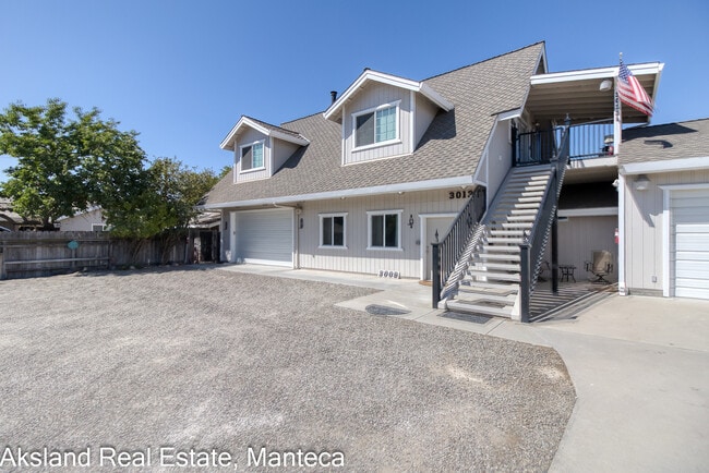 Photo - 3009 W Lathrop Rd Unit 1