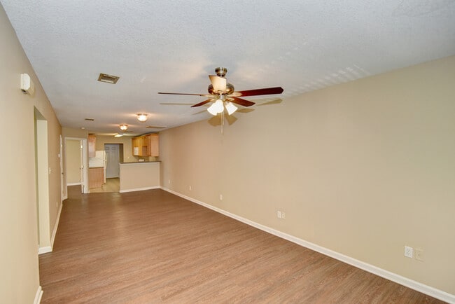 Photo - 1713 Stevens St