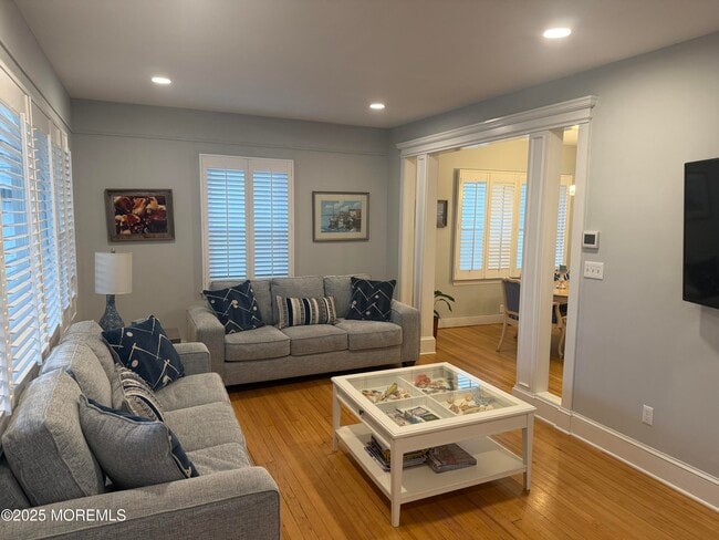 Photo - 128 Woodland Ave