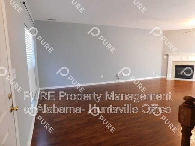 Photo - 103 Tallmadge Ct SW