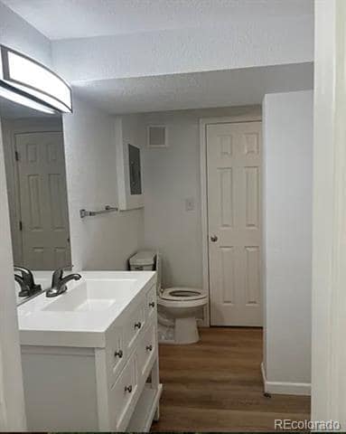 Photo - 2201 S High St Unidad 1030A