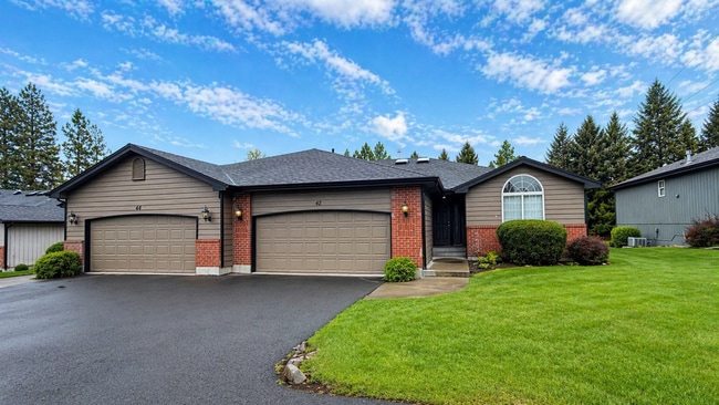 Building Photo - 42 E Hastings Rd Unit 42 E Hastings Rd